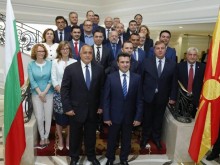 МВнР: Подписването на договора със Северна Македония е едно от най-важните събития