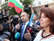 Социолог: Радев ще сбърка, ако се ангажира с политически проект