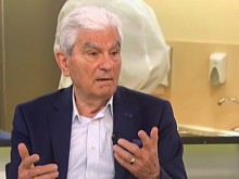 Акад. Петрунов: Срам ме е, че политици приканват хората да излизат на протести