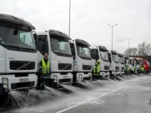 Миенето на улиците в Пловдив продължава