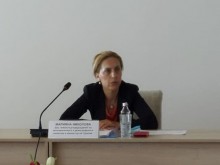 Вицепремиерът Марияна Николова: Рекламирайте България като държава с най-ниска смъртност от COVID-19