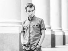 Наш писател: Тепърва предстои да видим как властта е живяла в една "луксозна ситуация по време на пандемията“