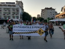 Варна отново под блокада! Върнаха "къмпинга" на кръстовището пред Община Варна