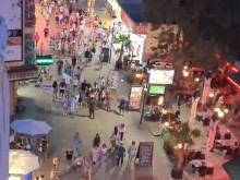 Дълъг сезон ли? Вижте кога затваря Слънчев бряг!