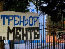 Нареченият "треньор-менте" бивш кадър на Локо хвърли оставка