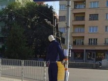 Варненка: Настръхнах, като видях "оригиналния" протестен елемент, покрай който със сигурност минават и деца