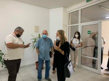 Каназирева: Няма да позволя да се връщат пациенти!