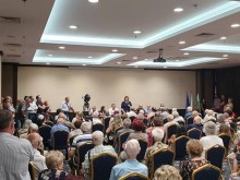 Нинова: Качеството на водата се влошава, а цената ѝ постоянно расте