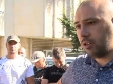 Шофьори на джипове подкрепиха колега, опитал да прегази полицай