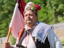 Общински съветник спаси давещо се момче
