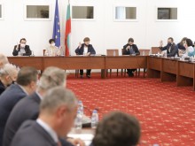 Правната комисия подкрепи поправките на ГЕРБ за машинното гласуване