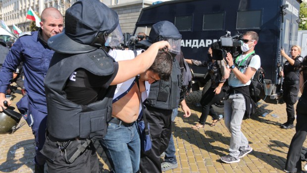 БГНЕС
8 души са задържани на протеста в София днес. Сред