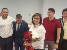 Корнелия Нинова с призив: Нека отговорим на агресията с гласуване