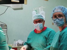 В Пловдив отстраниха огромен 13-килограмов тумор от корема на жена