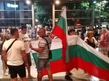 След бърза спирка на Новотела, протестното шествие потегли към Главната
