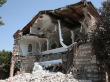 Турция събори гръцка църква в Бурса