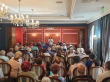Корнелия Нинова: Същественият въпрос днес пред България е социално-икономически план за преодоляване на кризата