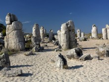 Уфолози пратиха Побитите камъни на Марс