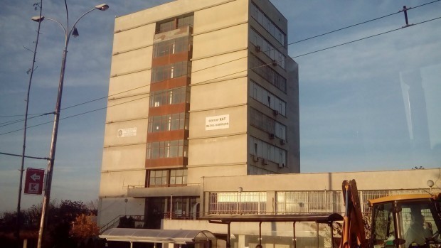 в сградата на III РУ при ОДМВР - Варна и сектор Пътна