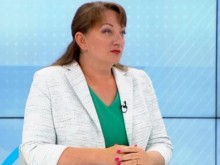 Сачева предлага минималната заплата да стане 650 лева