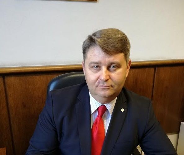 Труд
Кандидатът за член на Висшия съдебен съвет Евгени Иванов се