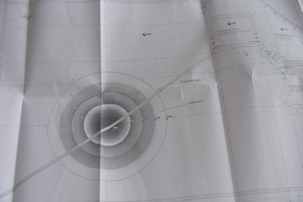 На територията на мечките удобство за тях и атракция за посетителите ще бъде големият басейн.