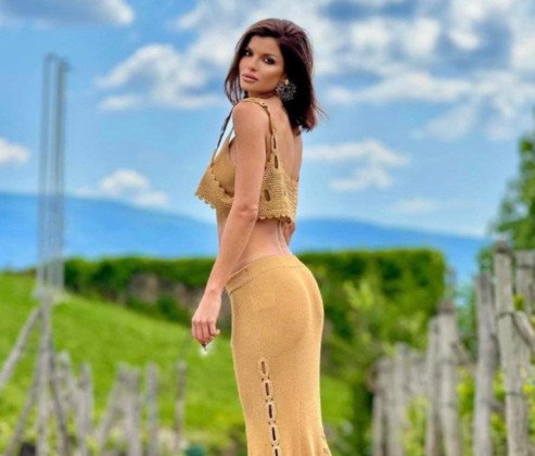 Славена Вътова