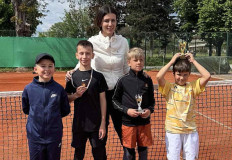 Синът на Цвети Пиронкова стана шампион на тенис турнир в Пловдив