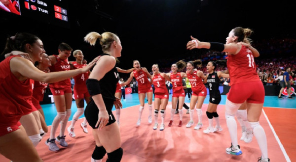 Турция най-накрая стигна до върха на европейския волейбол при жените