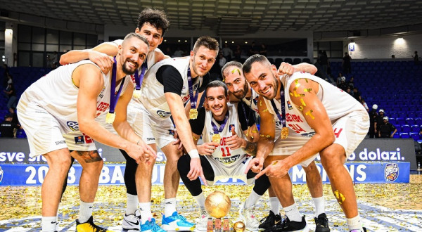 Черногорци оставиха Партизан без купа в Адриатическата лига по баскетбол