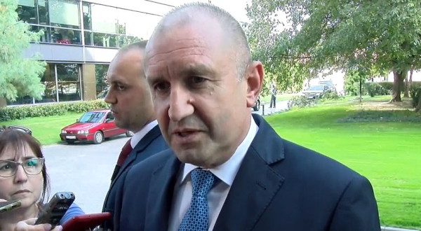 Радев в Пловдив: Има основателни съмнения, че приоритет на управляващите са печалбите на приближените фирми