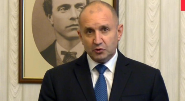 Отиваме на избори: Радев връчи третия мандат на ИТН, върнаха го веднага неизпълнен