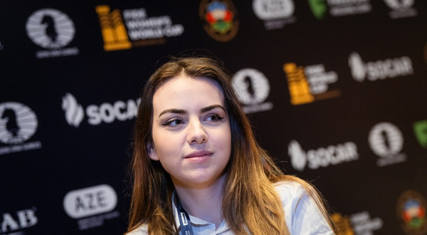 Нургюл Салимова изпусна победа, но намали разликата с първата на Турнира на претендентките