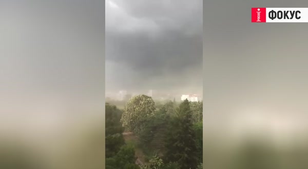 Ураганен вятър в Казанлък