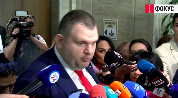 Пеевски: България трябва да има правителство, в личен план няма разрив между мен и Доган