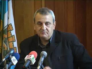 Общината приватизира "паяците" 