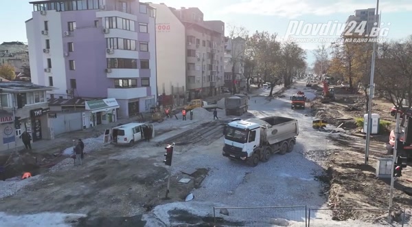 Една от най-неприятните павирани улици в Пловдив е пред асфалтиране