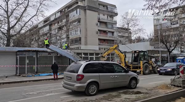 Премахват неработещите бараки на Колхозния пазар във Варна