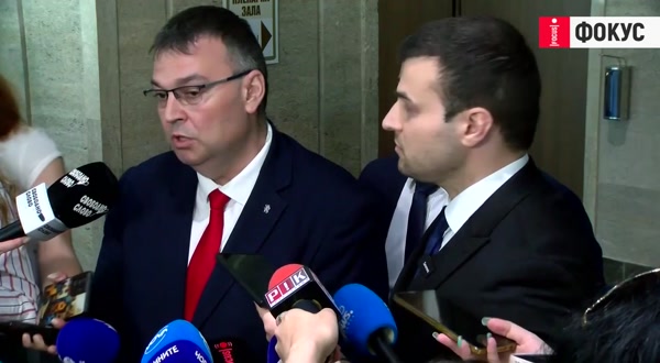 Депутат от "Възраждане": Радостин Василев се появи с бясна крачка, скочи, погледът му беше изцъклен
