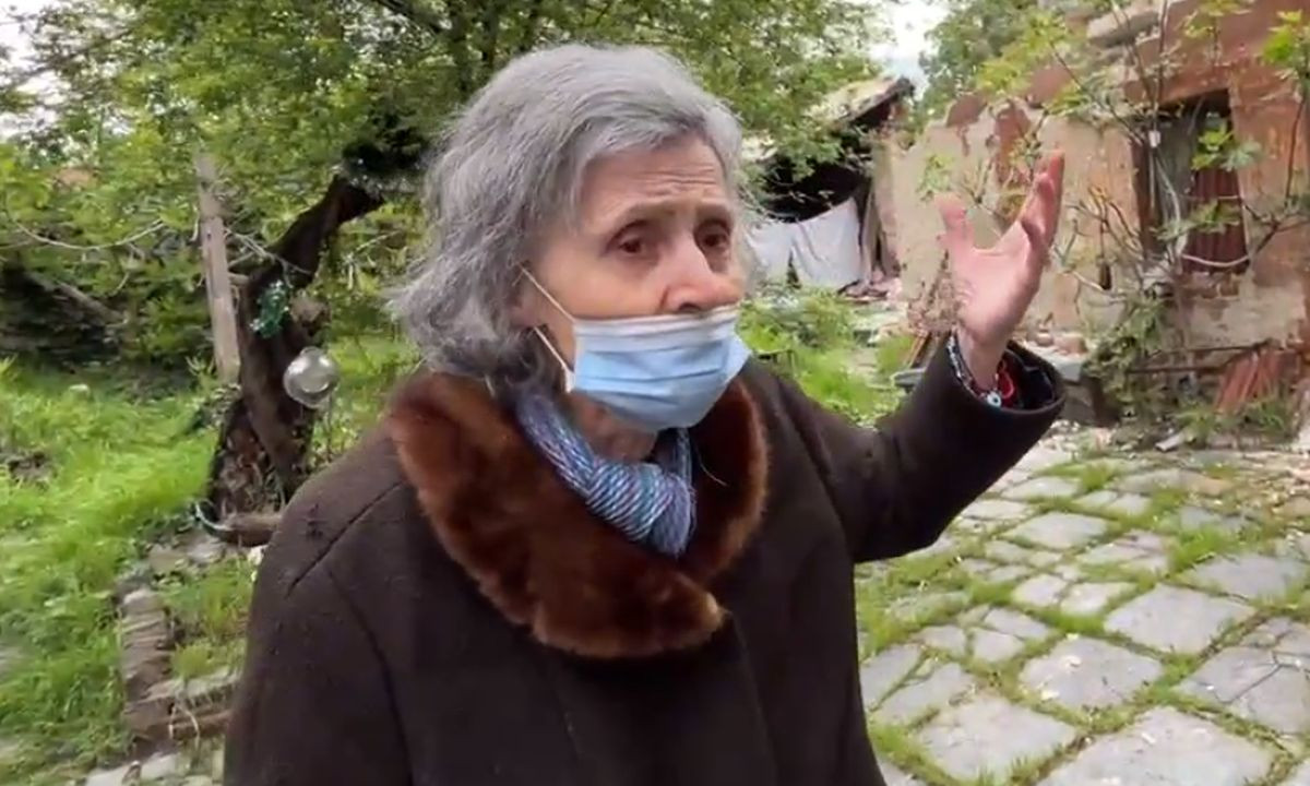 Собственичката на рухналата къща: Нещо силно се сгромоляса