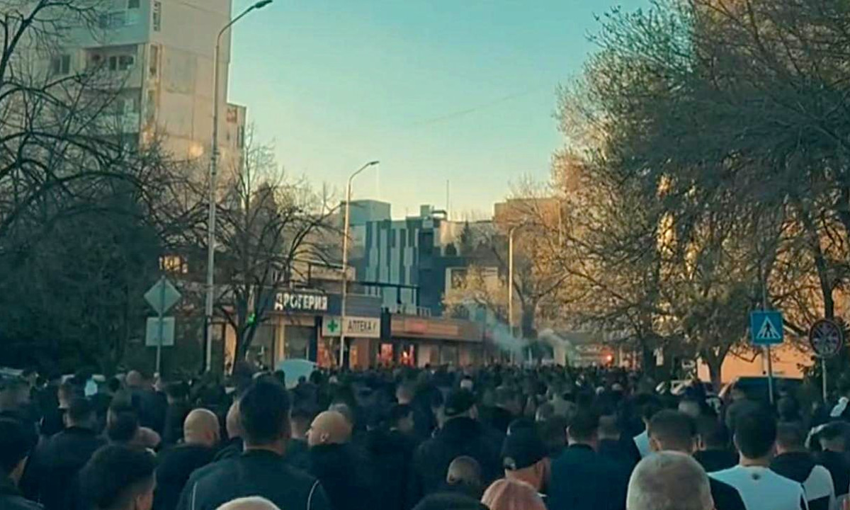 Фенове на Локо: Пълна мобилизация! Бъди част от инвазията!