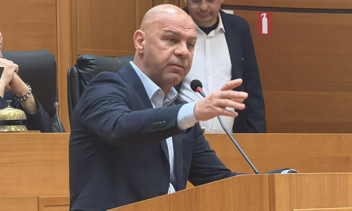 Кметът се ядоса: Можехме да спрем автобусите до табелите на Пловдив