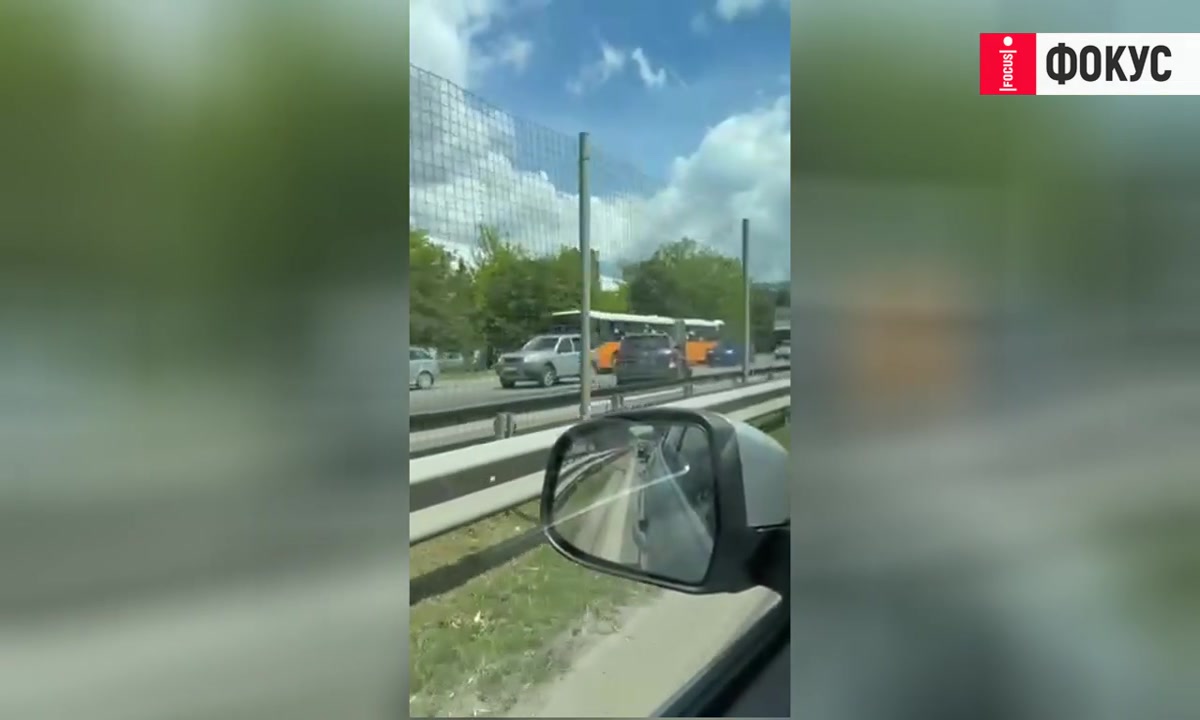 Зверска катастрофа задръсти Цариградско шосе в София, колите са размазани