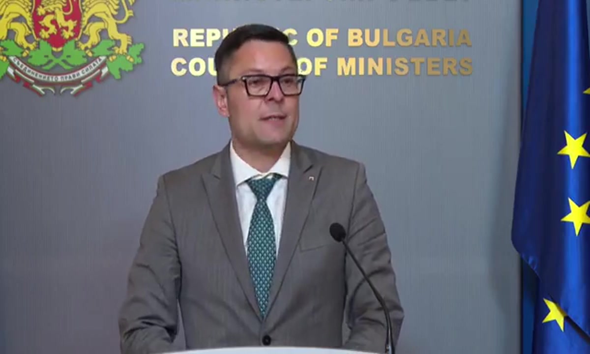 Евгени Симеонов е новият особен търговски управител на "Лукойл"