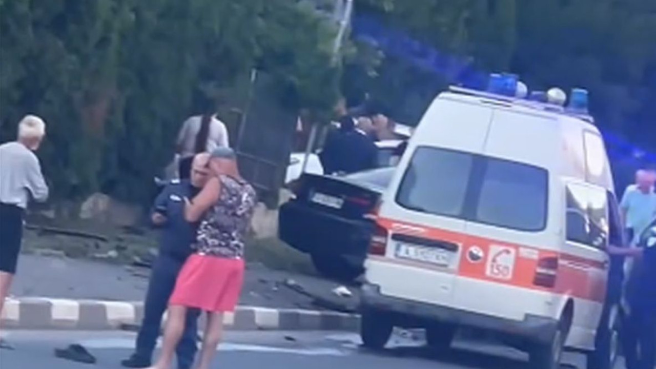 18-годишна загина при тежка катастрофа на пешеходна пътека край Слънчев бряг