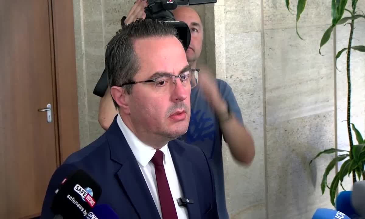 Цончо Ганев: Около 60 млрд. е общата задлъжнялост на страната ни!