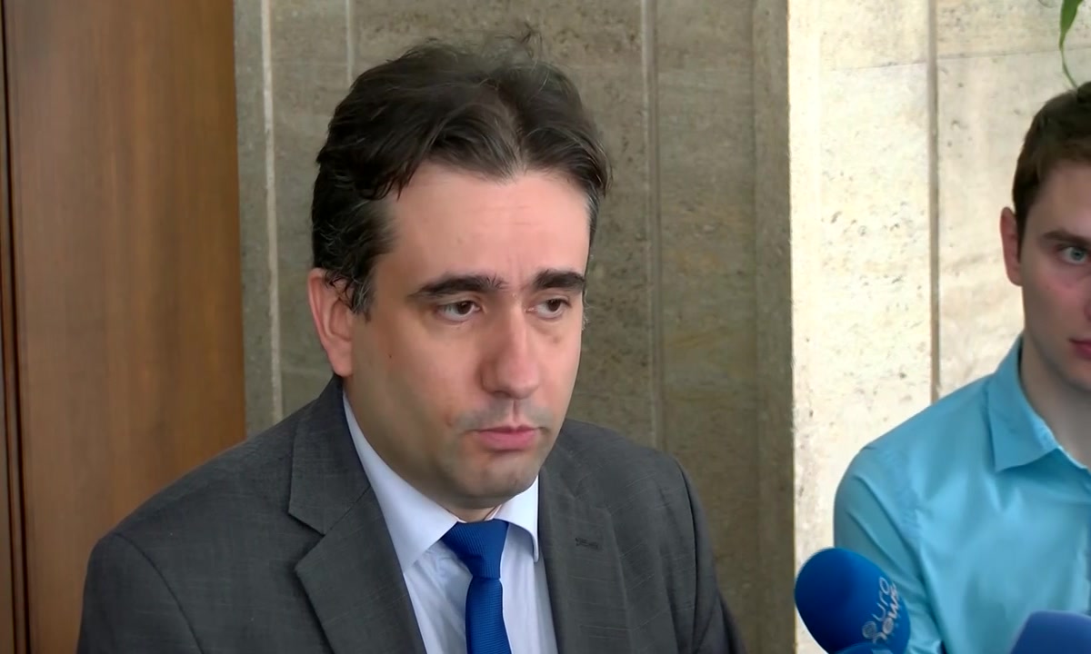 Божидар Божанов алармира за кражби на държавни имоти от хора с прякори във Варна: Сарафов и Русинова имат пръст