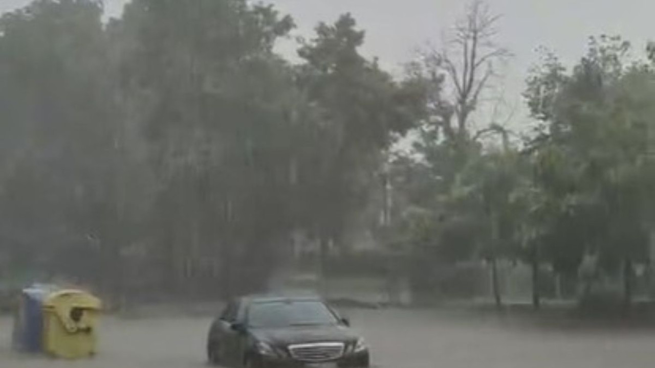 Наводнение в Тутракан, улици са под вода