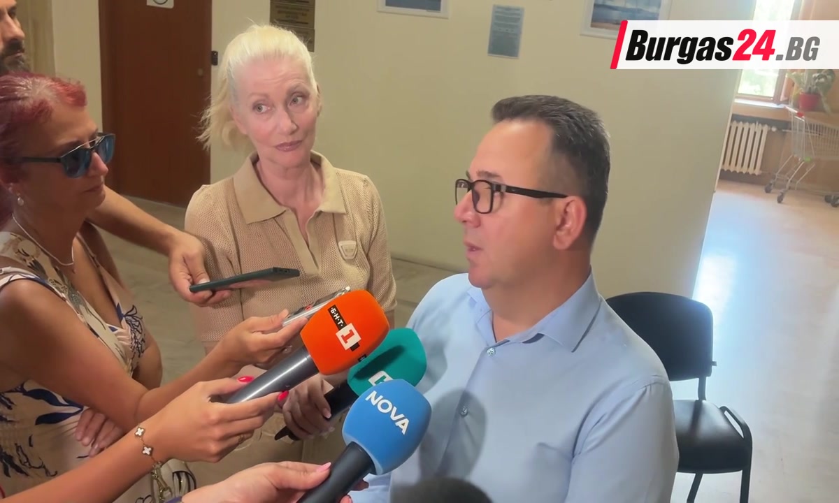 Постановка е: Защитата на служителите на НАП отрече подкупа
