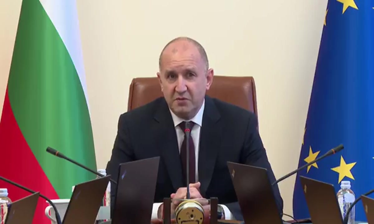 Радев: Създаваме междуведомствен съвет, за да ускорим изграждането на Националната детска болница
